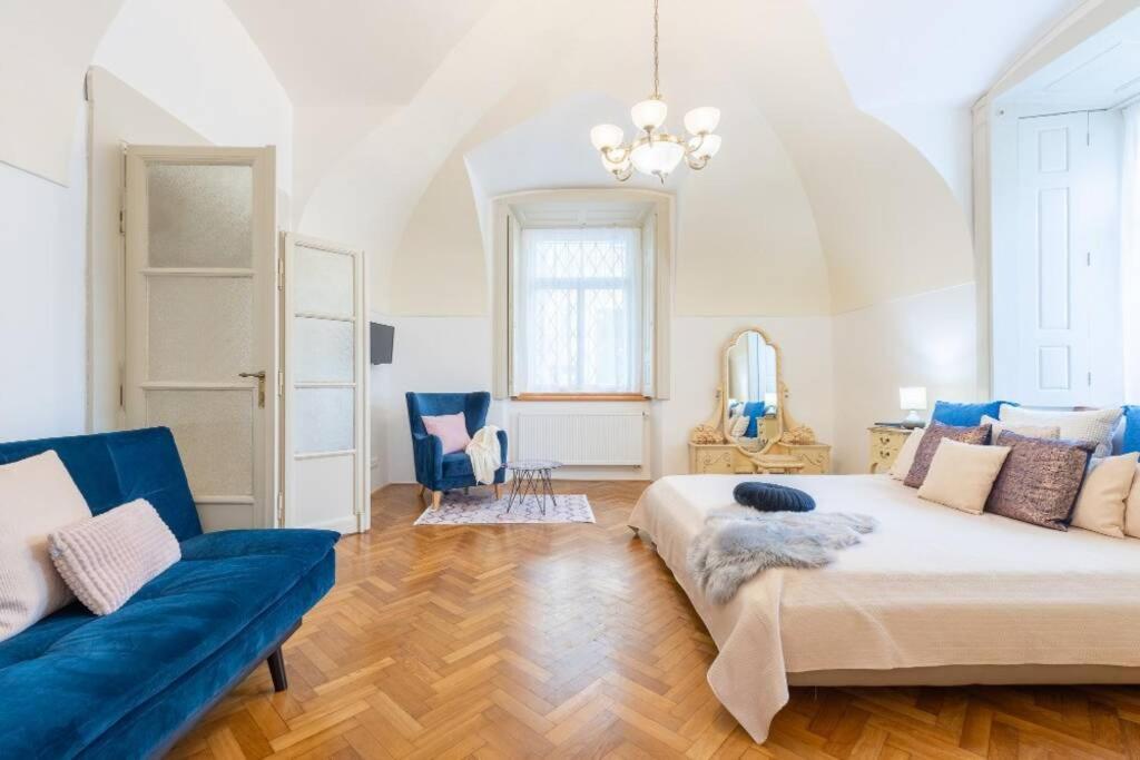 Rose Apartments / Romantic & Cozy / City Center Prague Exterior photo